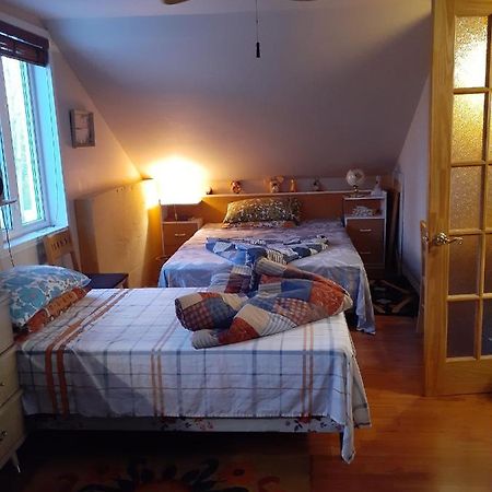 Bienvevus Chez Rino-Hugues Bed and Breakfast Trois-Pistoles Εξωτερικό φωτογραφία