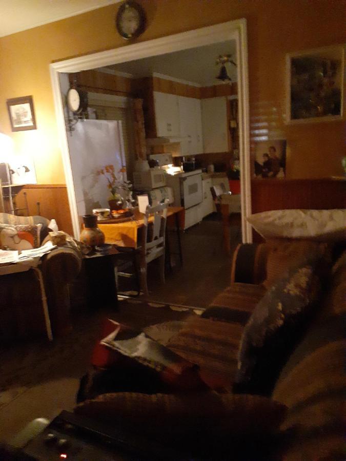 Bienvevus Chez Rino-Hugues Bed and Breakfast Trois-Pistoles Εξωτερικό φωτογραφία