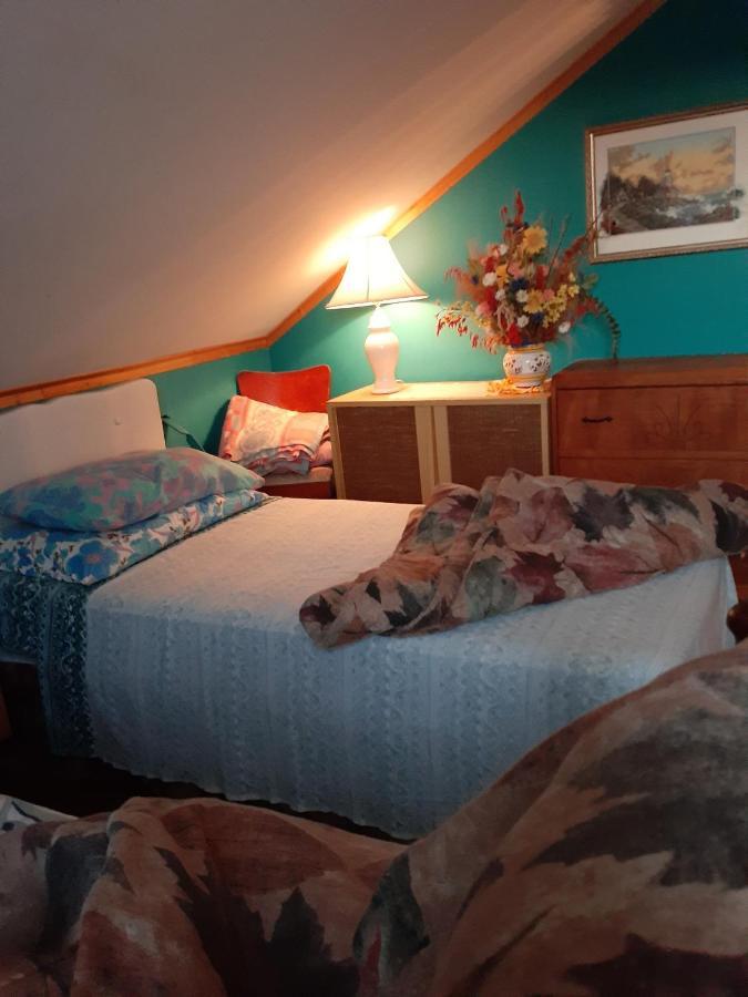 Bienvevus Chez Rino-Hugues Bed and Breakfast Trois-Pistoles Εξωτερικό φωτογραφία